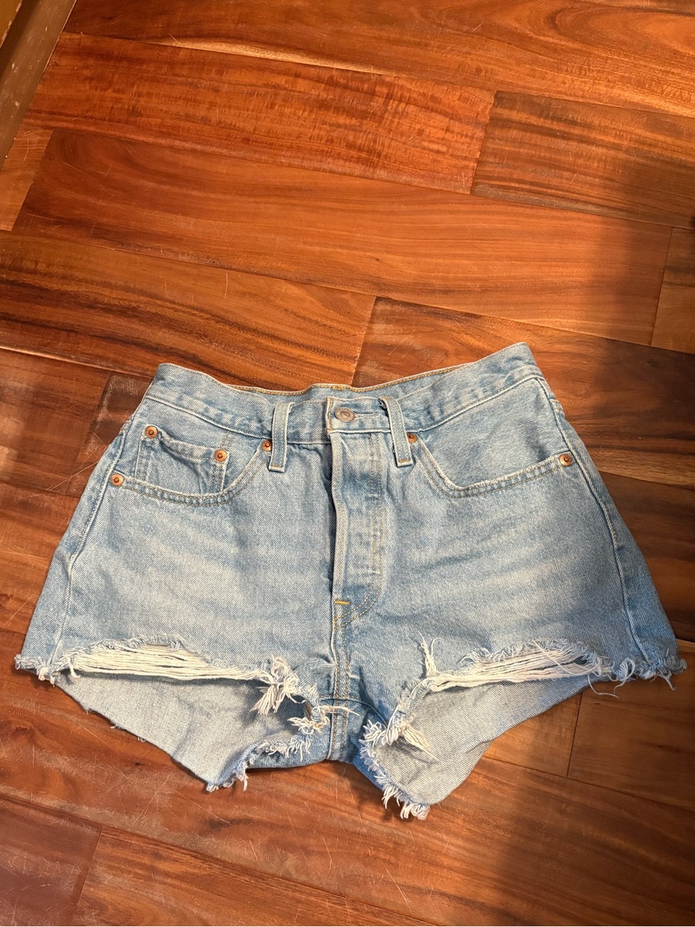 Levi’s 501 Cutoff Denim Shorts W26 Distressed High Rise Light Wash (1246)